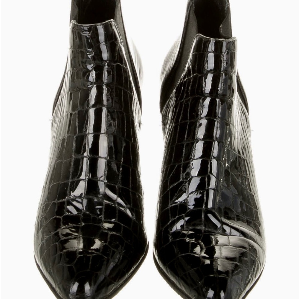 Boots - Picture 3 of 5